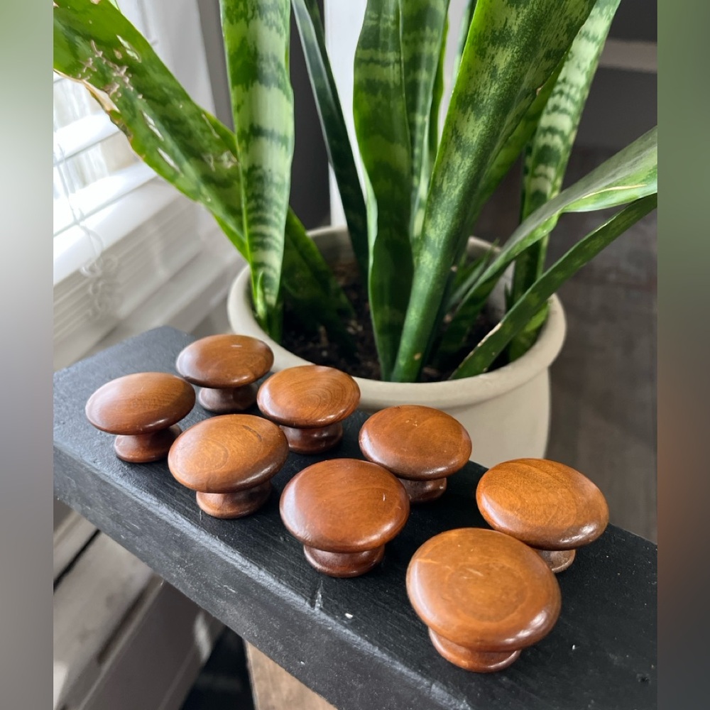 Set of 8 Wooden Round Cherry Cabinet Knobs